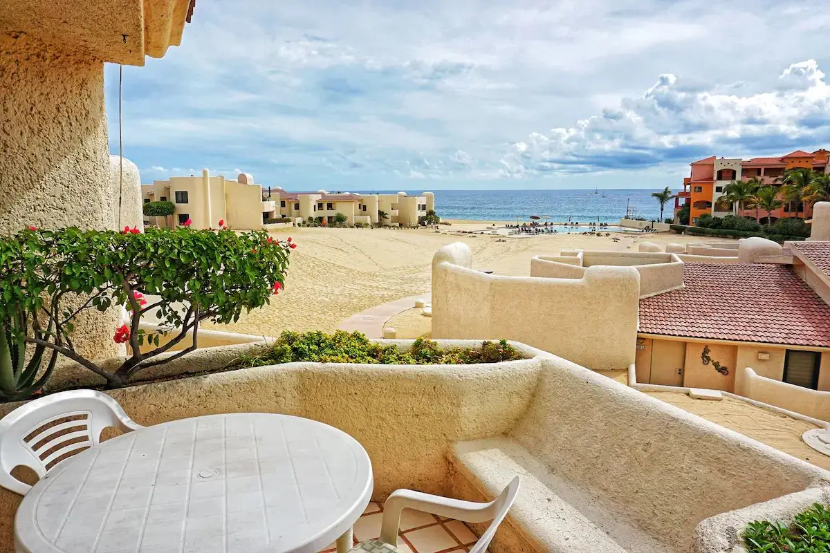 Balcony in a Cabo airbnb and villa in the downtown area 