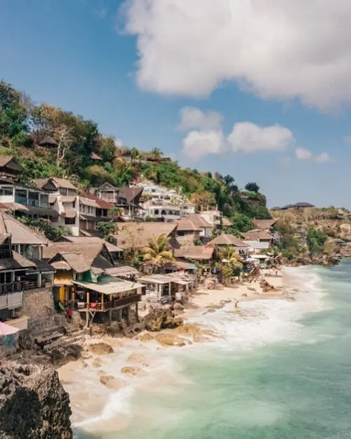 High tide at Bingin Beach in Bali